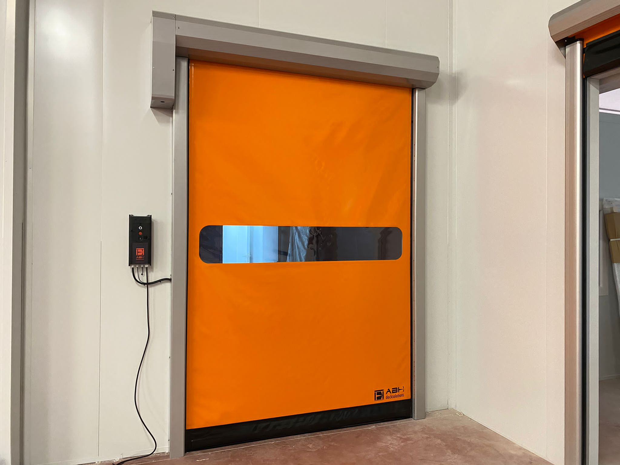 Preat - Self-Inserting Rapid Roll-Up Door 3