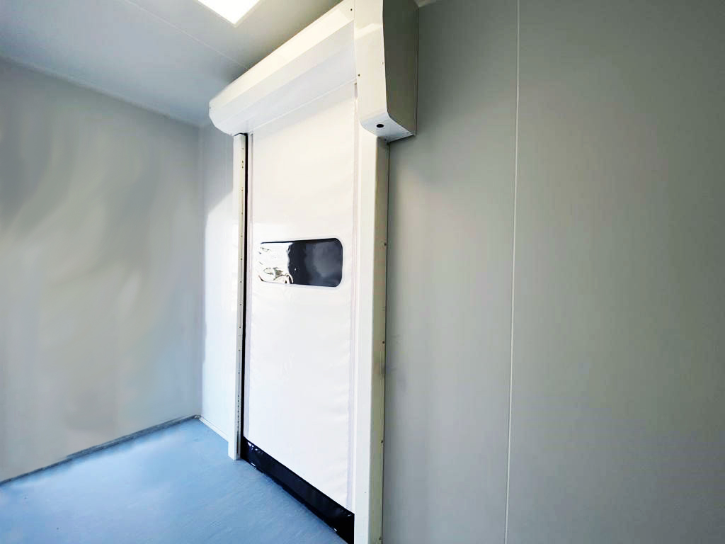 Prepr - High-Speed Door With Reduced Permeability 7